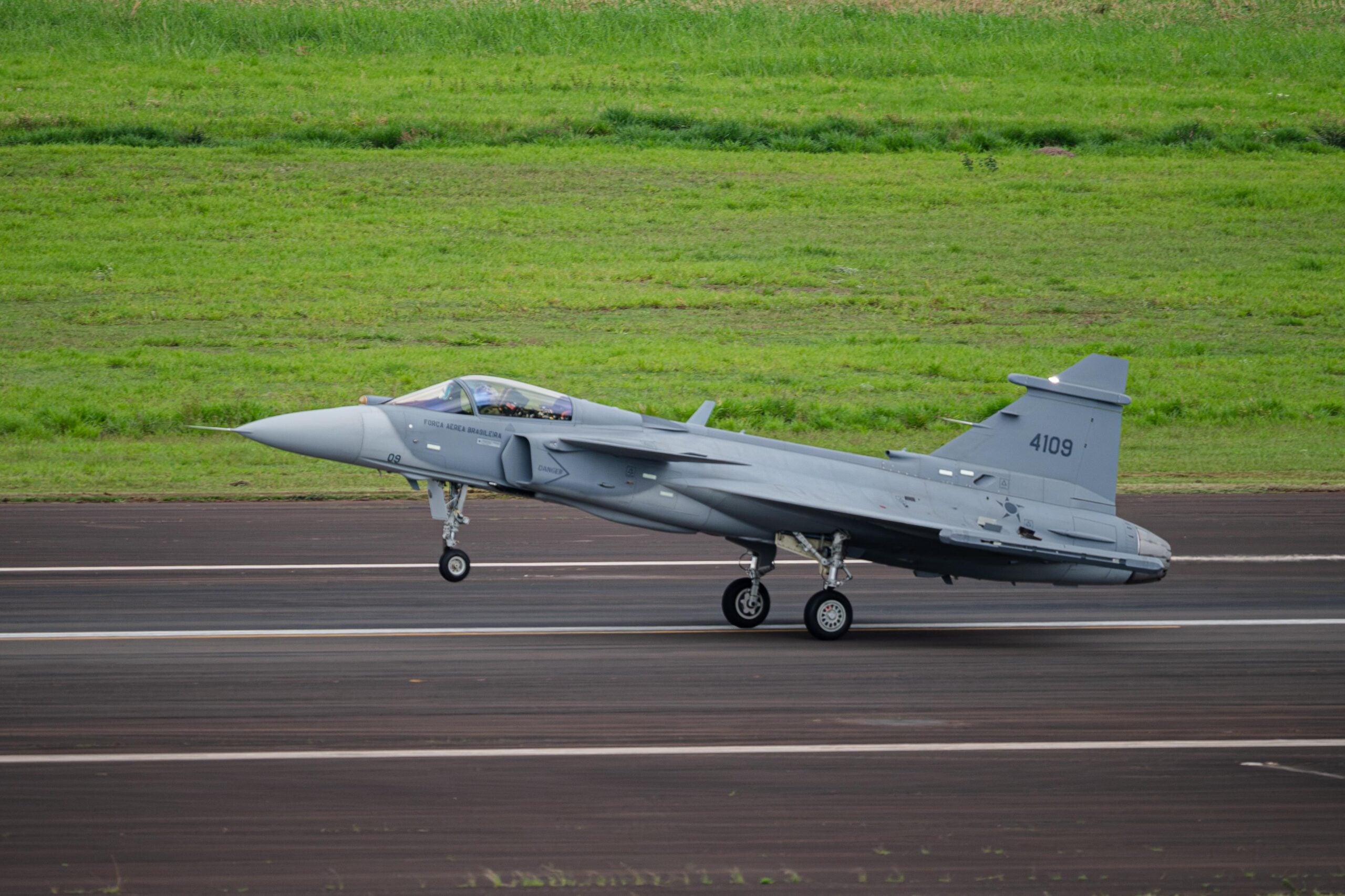 Maiden Flight Achieved by First Brazilian-Produced Gripen E Fighter Jet